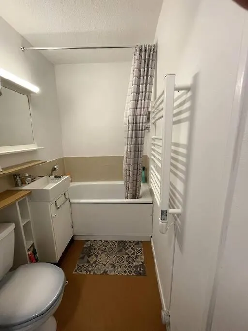 Studio Avec Clim, Parking Et Balcon - 3 Personnes Bormes-les-Mimosas 0*,